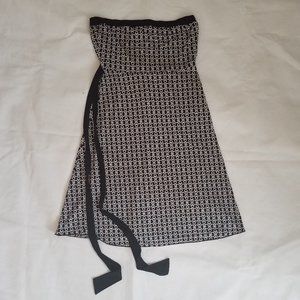 Black & white geometric print strapless dress M